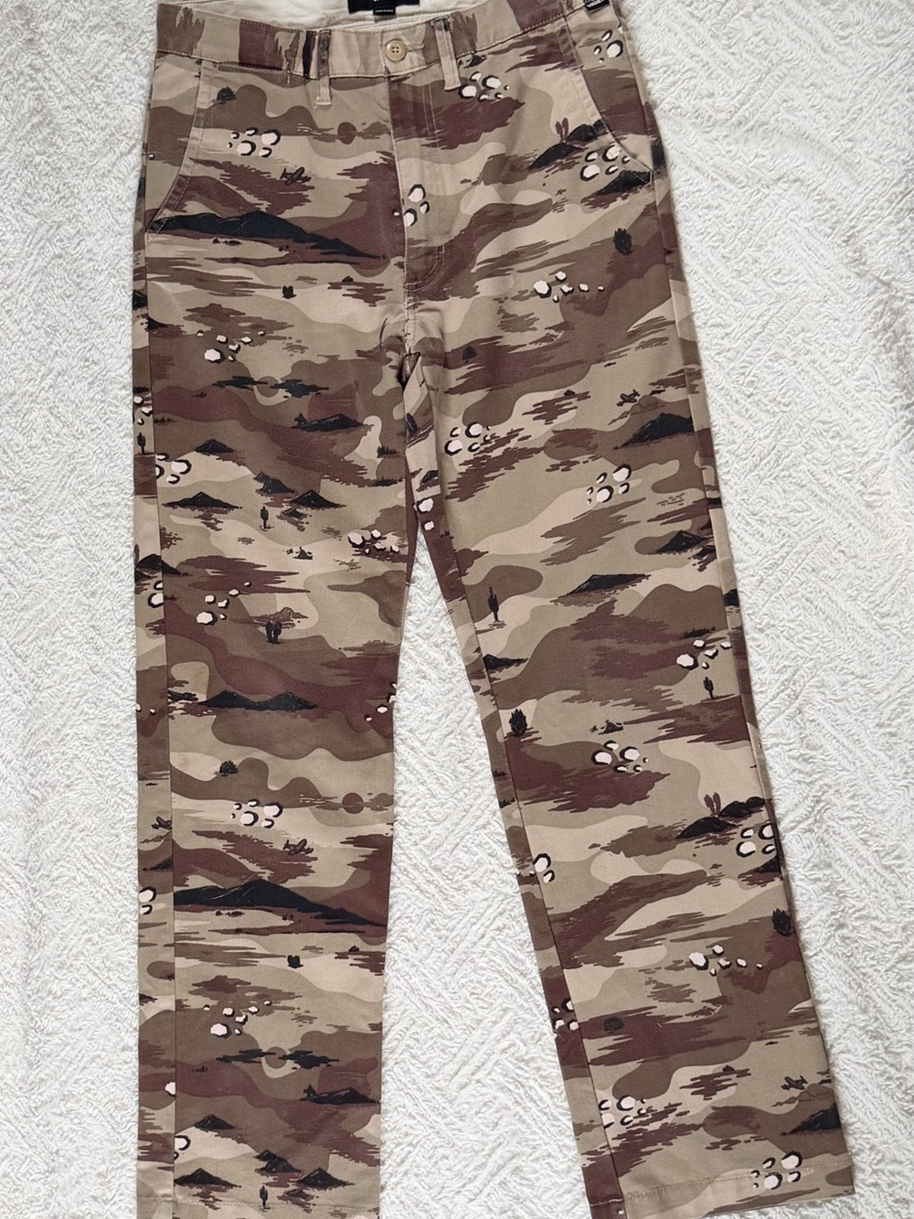 Vans x National Geographic Camo Men's Pants - Size 30 - Yr 2020 Limited Edition - Picture 2 of 8